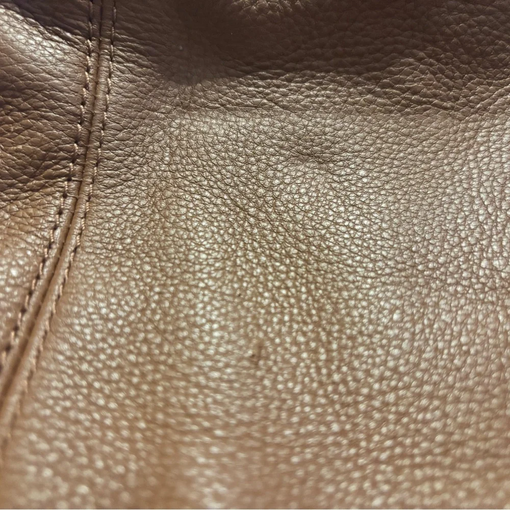 Vintage Michael Kors Jet Set Medium Leather Tote Tan with Cream Contrast Straps - Picture 10 of 13